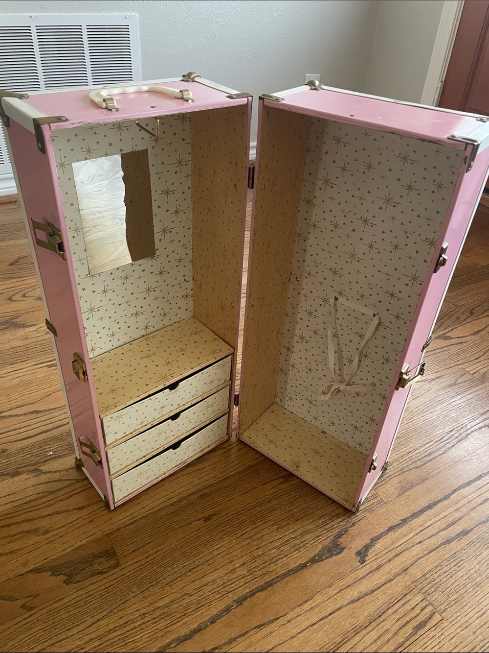 American Girl doll Vintage Trunk with Interior Drawers